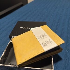 Tahari‎ Yellow Leather Key & Card Holder Minimalist Design